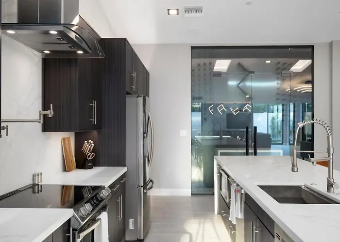 Villa Luxury 5mins To Old Town W Pool Fire Pit And Bbq *