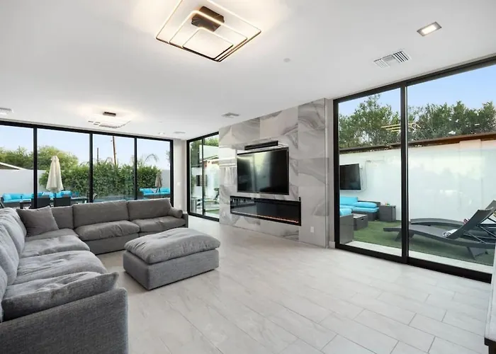 Villa Luxury 5mins To Old Town W Pool Fire Pit And Bbq *