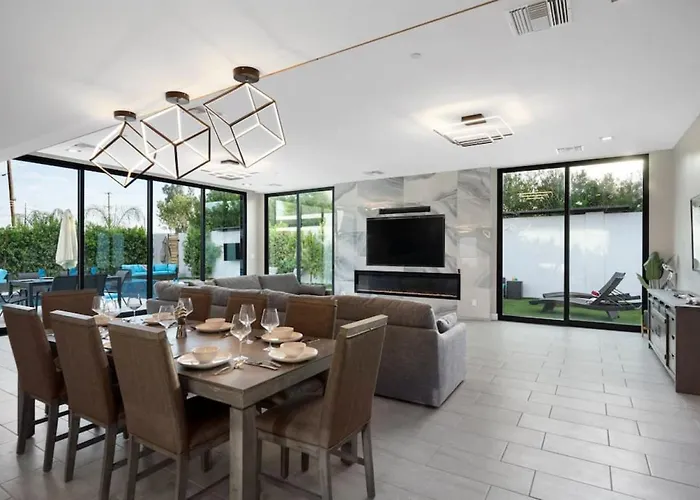 Luxury 5mins To Old Town W Pool Fire Pit And Bbq Villa