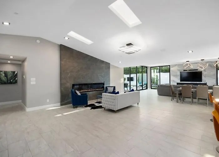 Villa Luxury 5mins To Old Town W Pool Fire Pit And Bbq Scottsdale