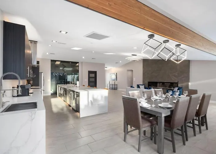 Luxury 5mins To Old Town W Pool Fire Pit And Bbq Villa Scottsdale
